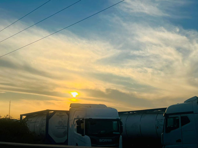 عنوان تصویر-1 متن تصویر-1